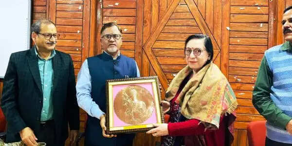 कुलपति और डीएसबी परिसर निदेशक सेवानिवृत्त, ससम्मान दी गयी विदाई