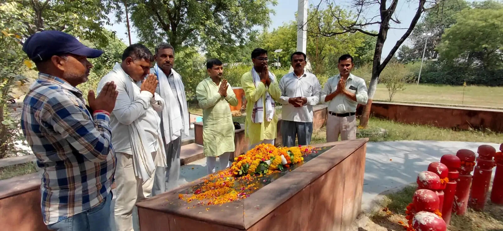 समाजसेवियों ने जोधा सिंह अटैया सहित 52 क्रांतिकारियों को अर्पित की श्रद्धांजलि