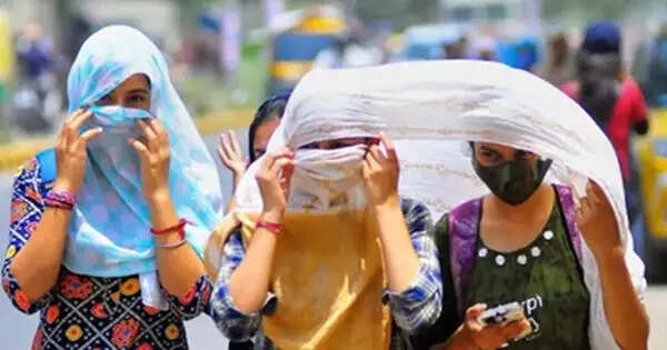 भीषण गर्मी से तप रहा मध्य प्रदेश, राजगढ़ 45 डिग्री के साथ सबसे गर्म, आज भी कई जिलों में लू का अलर्ट