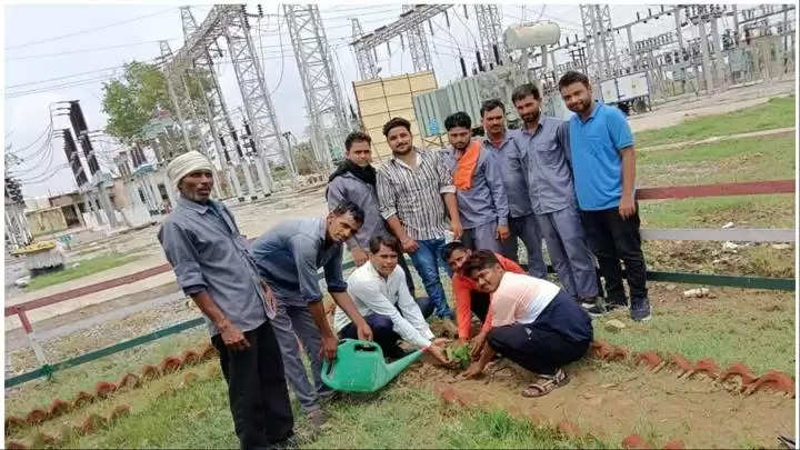 ग्वालियरः सब स्टेशनों और रहवासी कॉलोनियों पर हुआ वृहद पौधरोपण