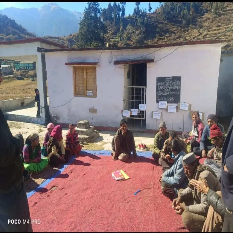 आजादी के अमृतकाल में सड़क के लिए संघर्ष, धरना-प्रदर्शन, मशाल जुलूस और पदयात्रा