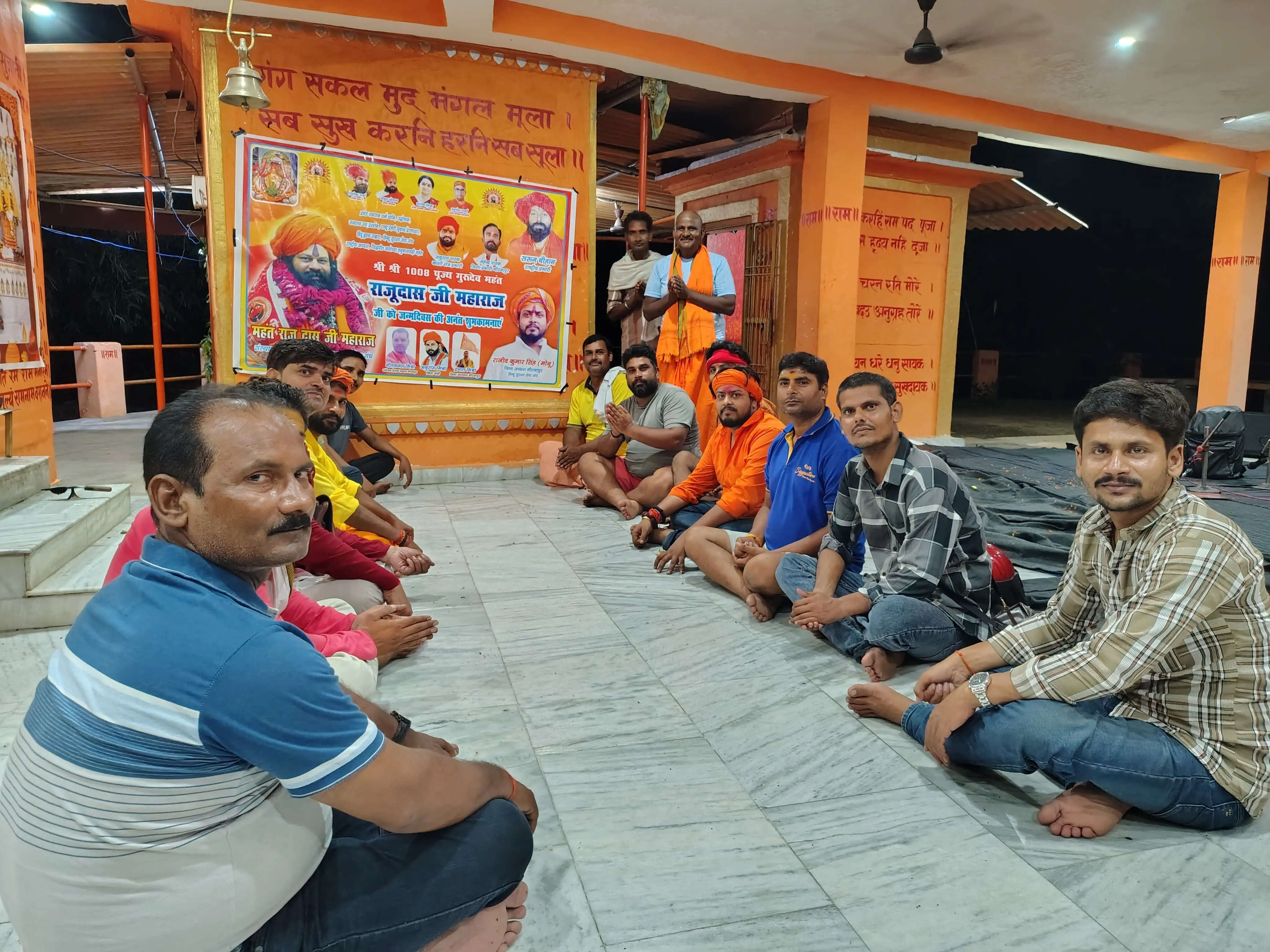 विट्ठलेश्वर महादेव मंदिर में श्रद्धा के साथ मनाया गया महंत राजू दास महाराज का जन्मोत्सव