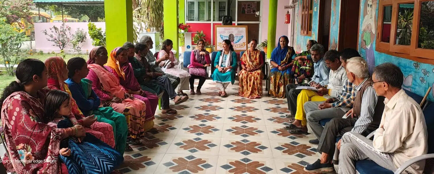 महिला दिवस पर पितृसत्ता और पूंजीवाद के गठजोड़ के खिलाफ संघर्ष का संकल्प