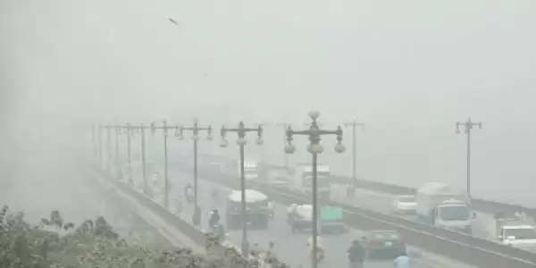 AQI crosses 1000 in Pakistan's Punjab province, smog declared disaster