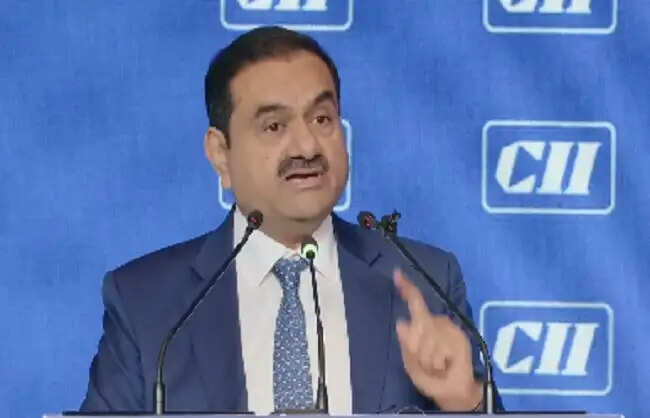 मोबाइल डेटा जैसी क्रांति लाएगा एआई, ऊर्जा खपत में होगी बड़ी वृद्धि: गौतम अडाणी