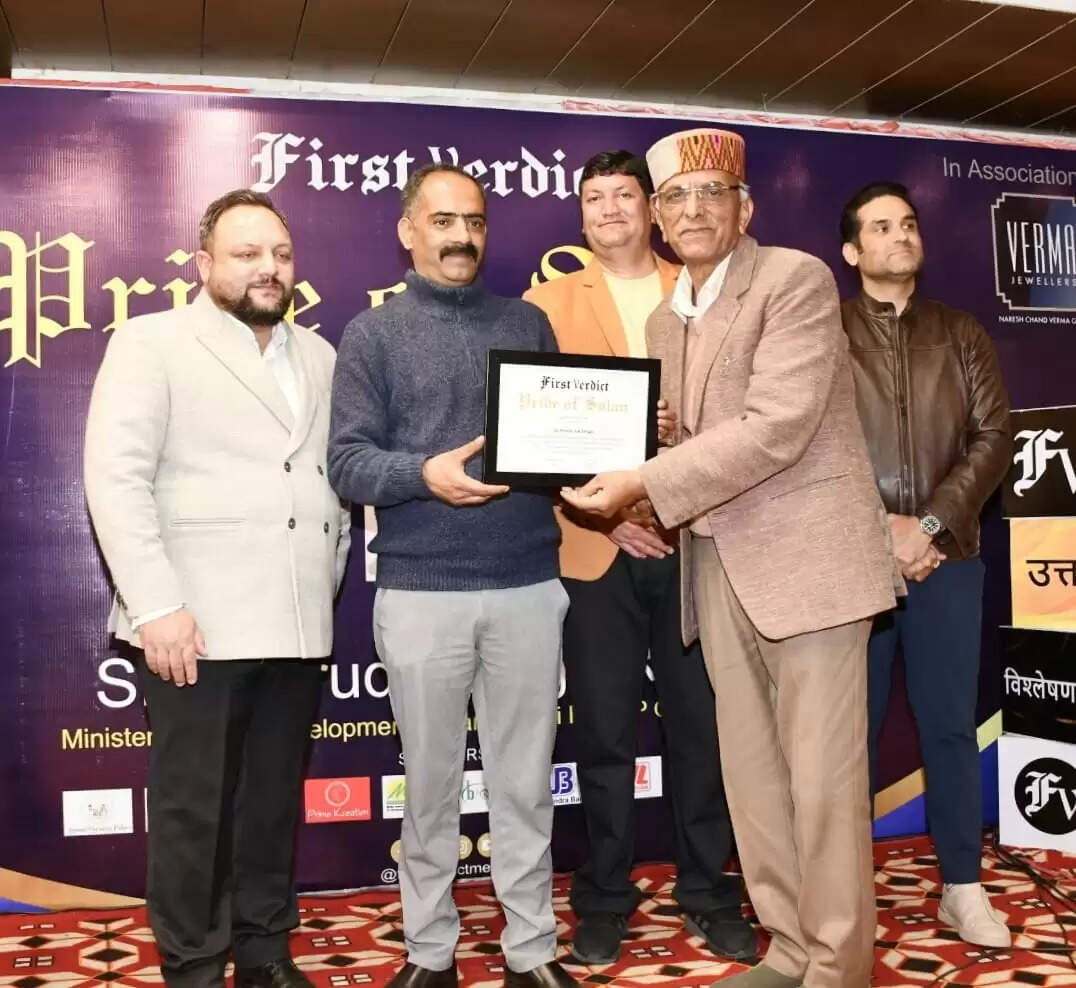 लोकतंत्र को मज़बूत करने में मीडिया की अहम भूमिका :&nbsp; अनिरुद्ध&nbsp; सिंह