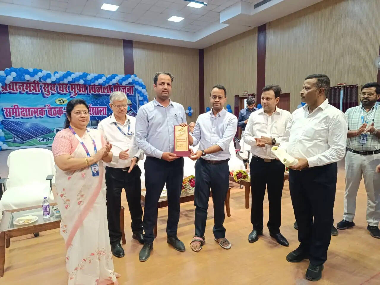 पीएम सूर्य घर योजना से घटेगा बिजली खर्च: जिलाधिकारी सारण