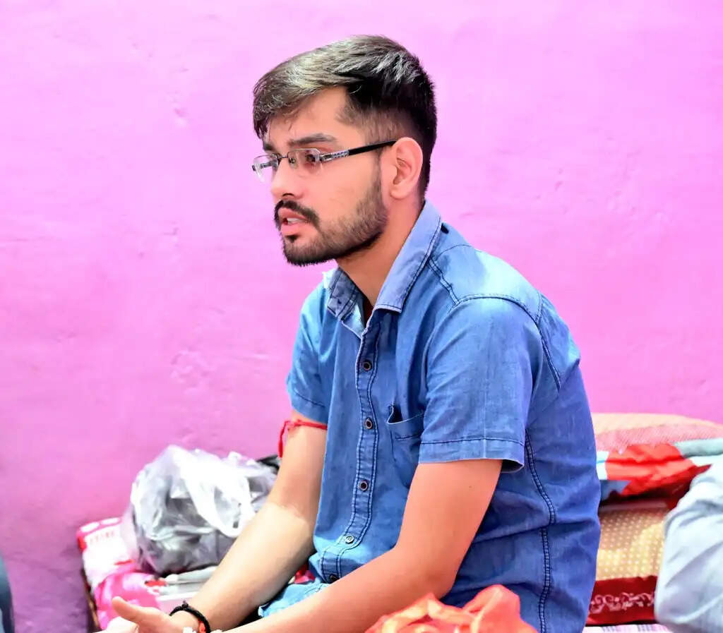 एक बेटे की जिंदगी बचाने में पूरी ताकत से जुटा जिला प्रशासन