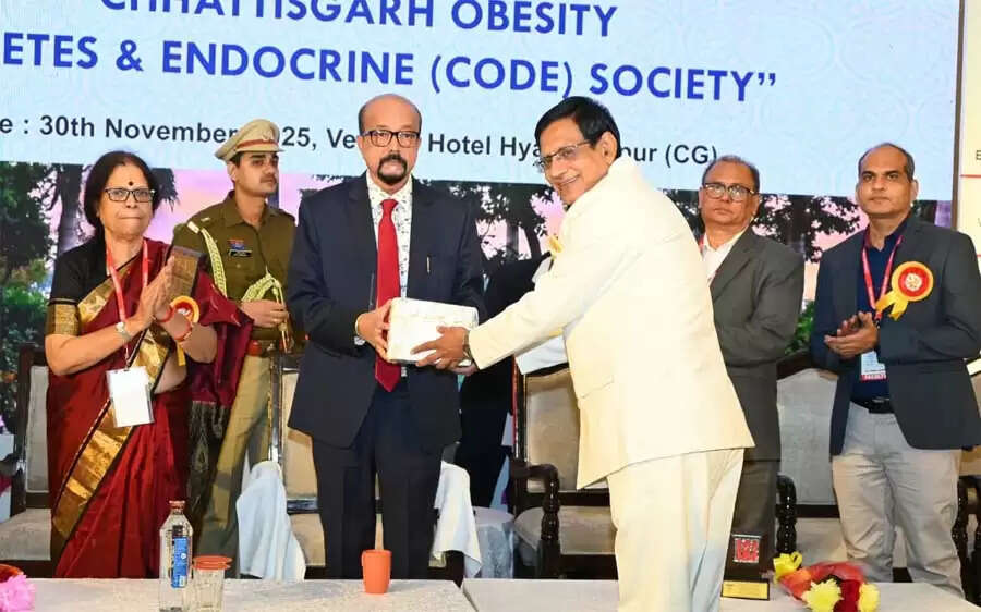 रायपुर : खान-पान और जीवनशैली में प्रकृति के विरुद्ध जाने से बचें&nbsp;: राज्यपाल&nbsp;डेका