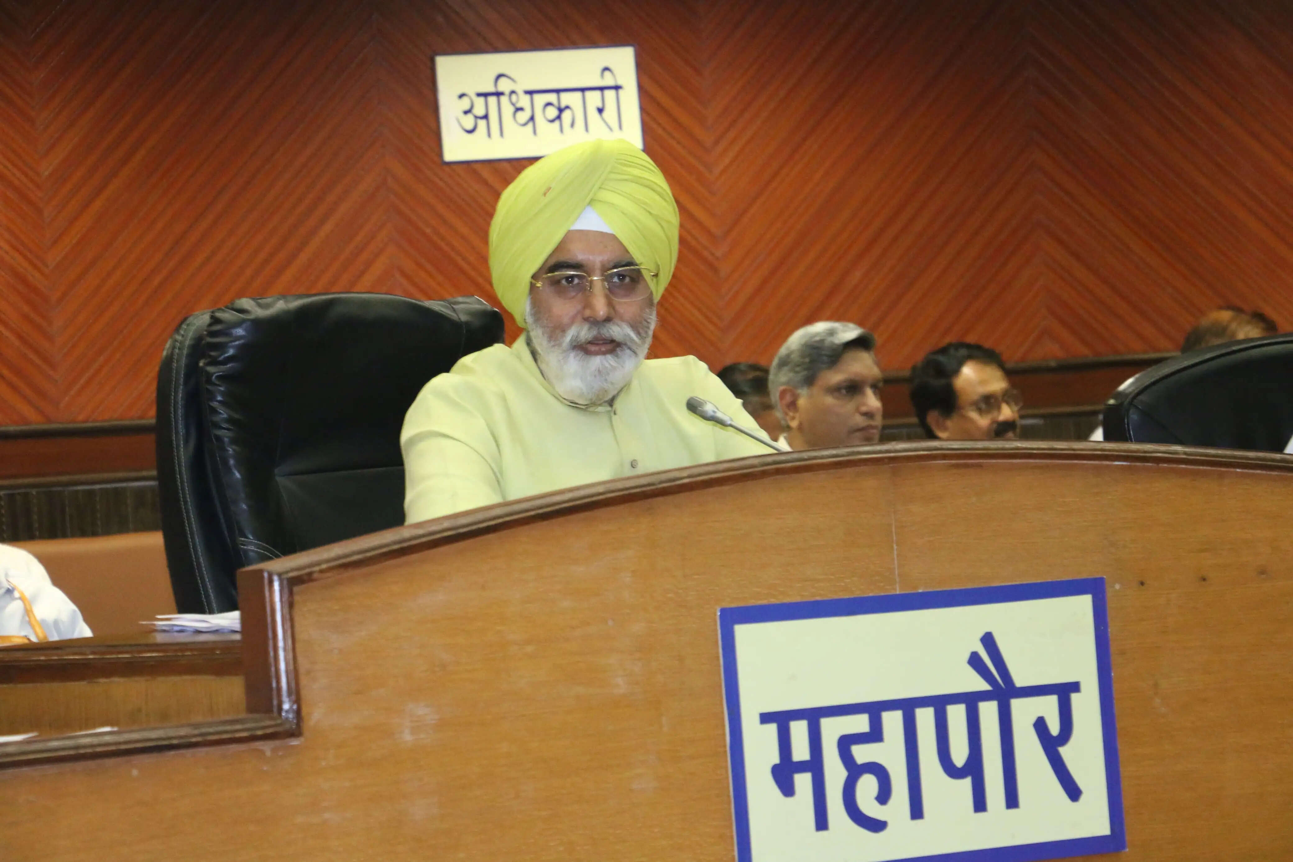 निगम की साधारण सभा में कई अहम फैसले, 105 सफाई कर्मियों की सेवाएं नियमित