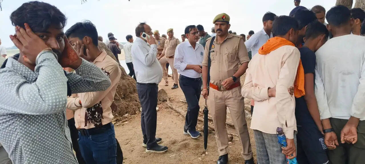 हमीरपुर नाव हादसा: महिला और चार बच्चों के शव मिले, एक अब भी लापता