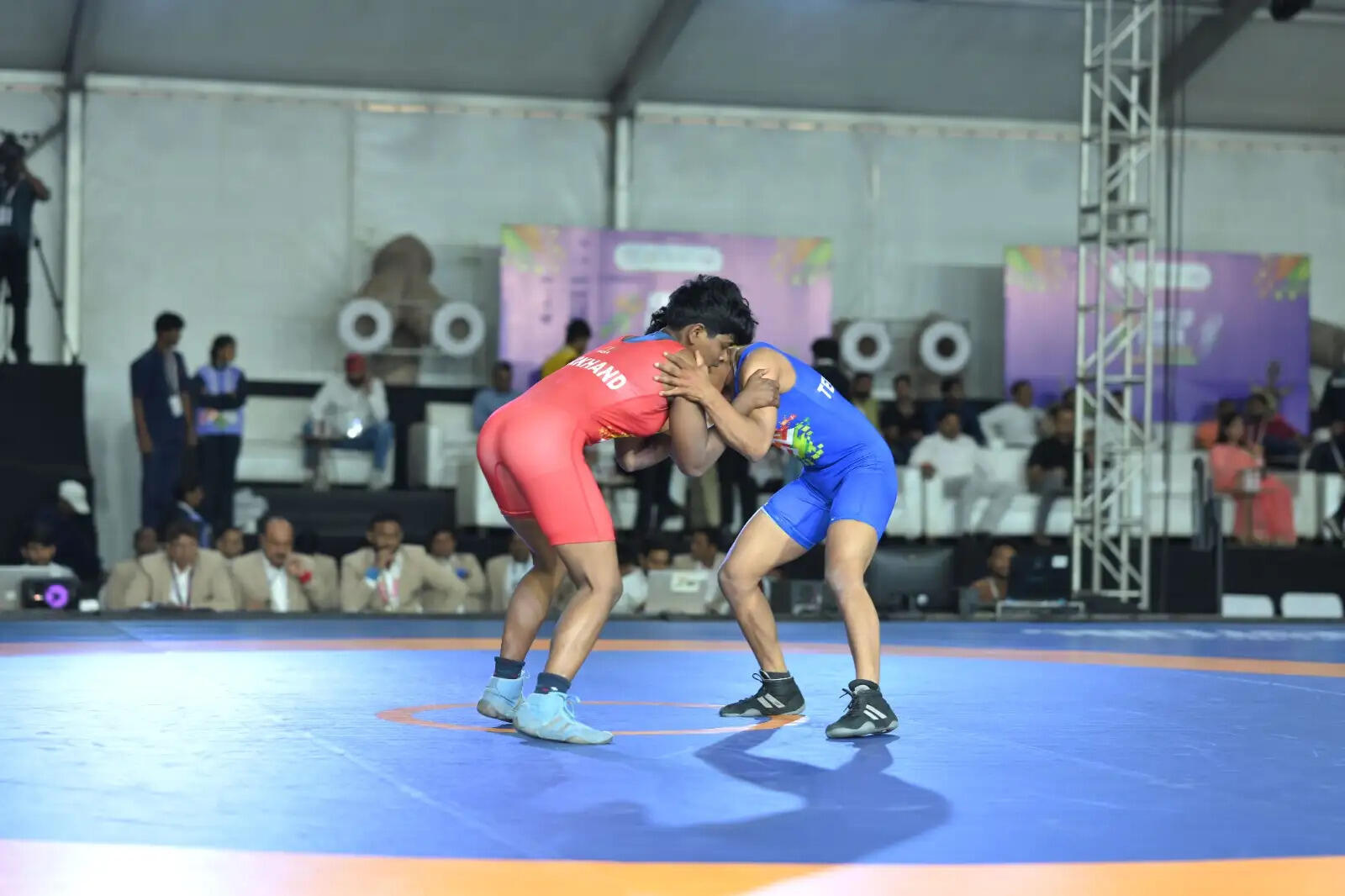 खेलो इंडिया ट्राइबल गेम्स 2026 : झारखंड की पहलवान पूनम ऑरन ने कुश्ती में जीता गोल्ड मेडल