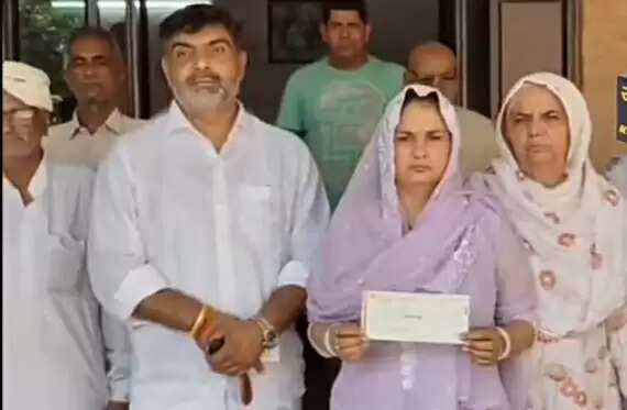 झज्जर : महिला सरपंच ने ऑपरेशन सिंदूर के लिए दिया पांच साल का मानदेय