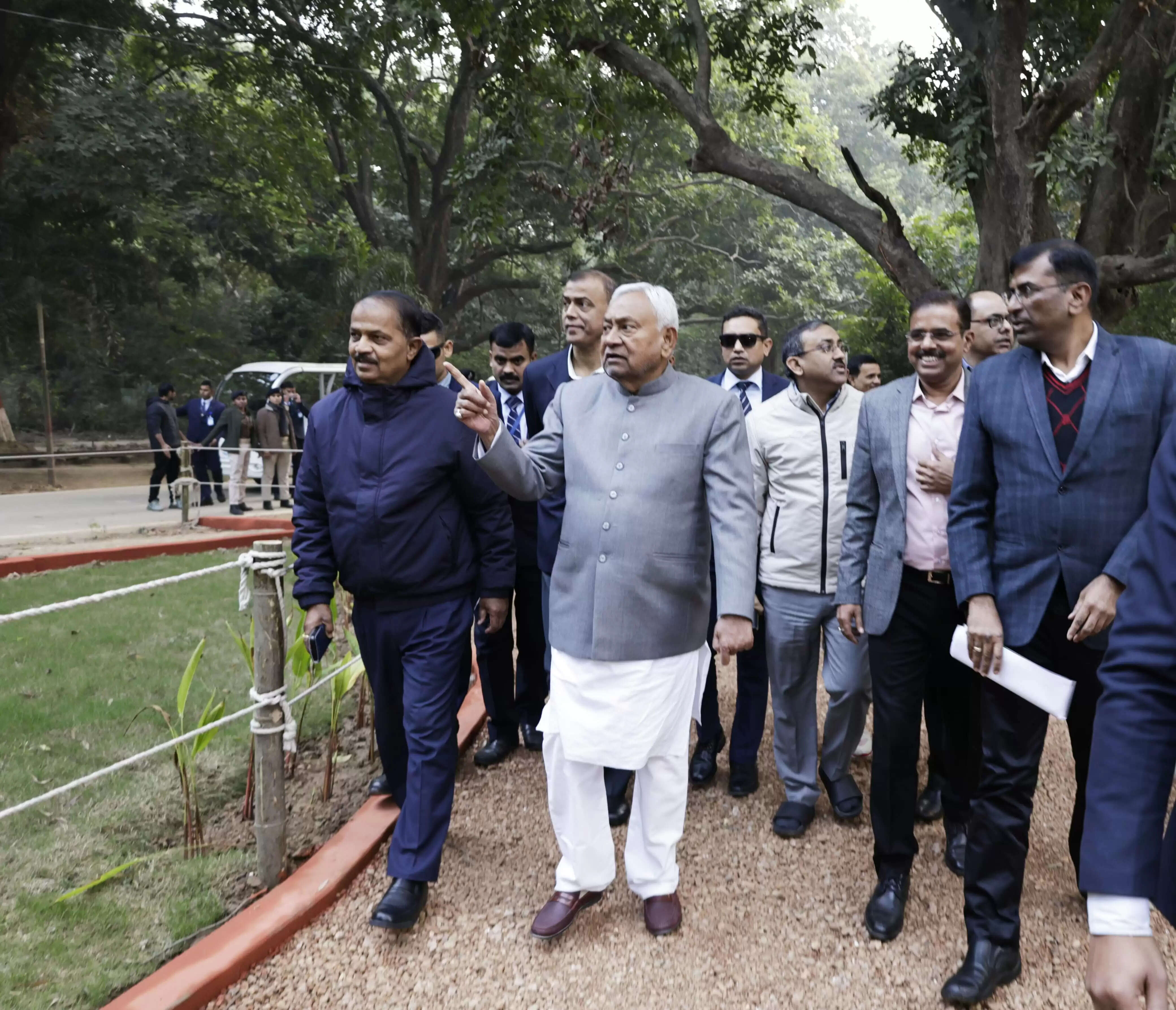 मुख्यमंत्री ने संजय गांधी जैविक उद्यान का किया भ्रमण, अधिकारियों को दिये निर्देश