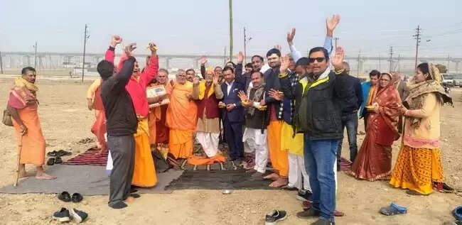 माघ मेला : पुरी शंकराचार्य के शिविर का हुआ भूमि पूजन