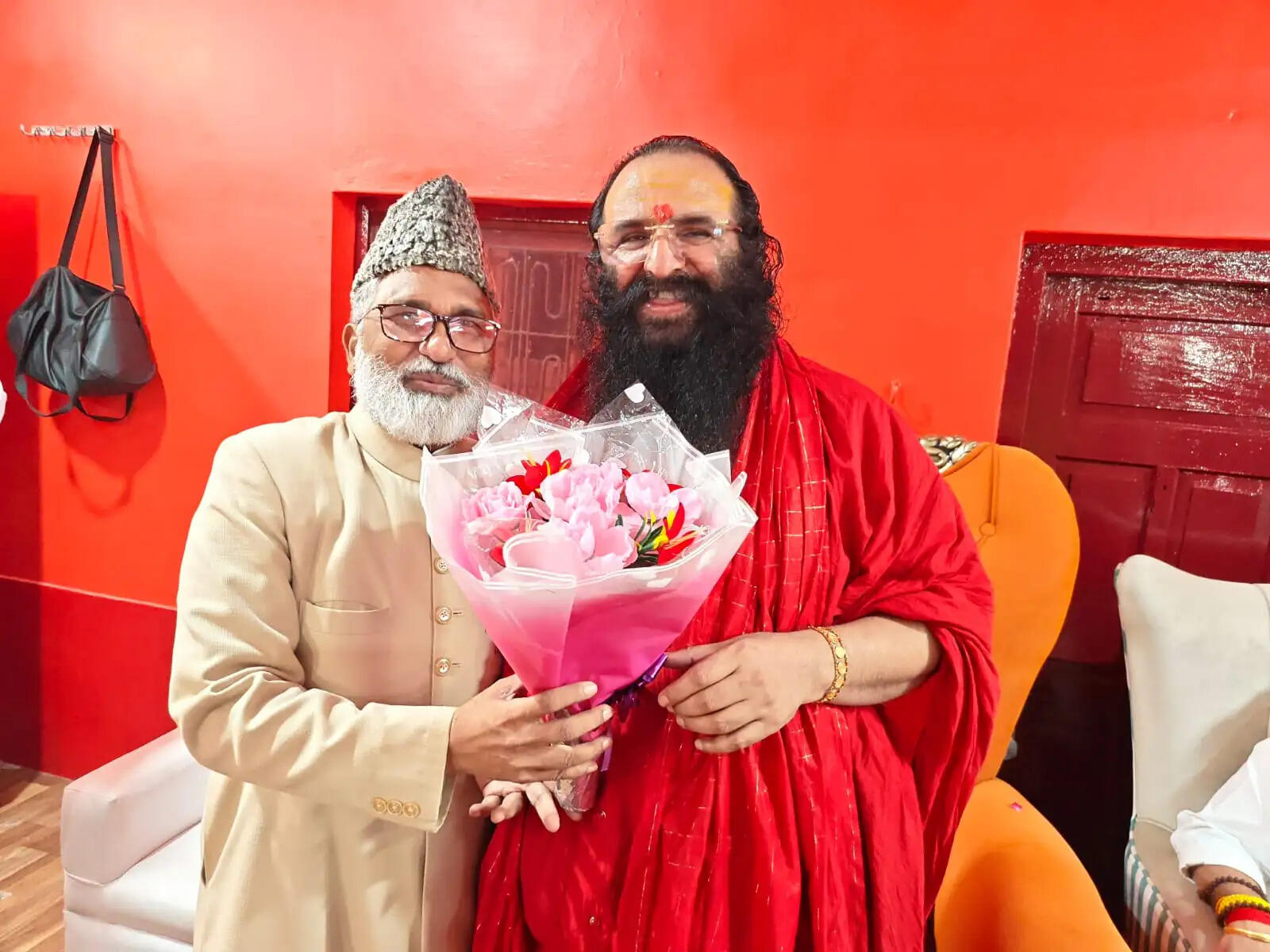 कांग्रेस ने मुस्लिम समाज को सिर्फ वोट बैंक समझा,भाजपा ने देश की मुख्य धारा से जोड़ा : मुफ्ती शमून कासमी