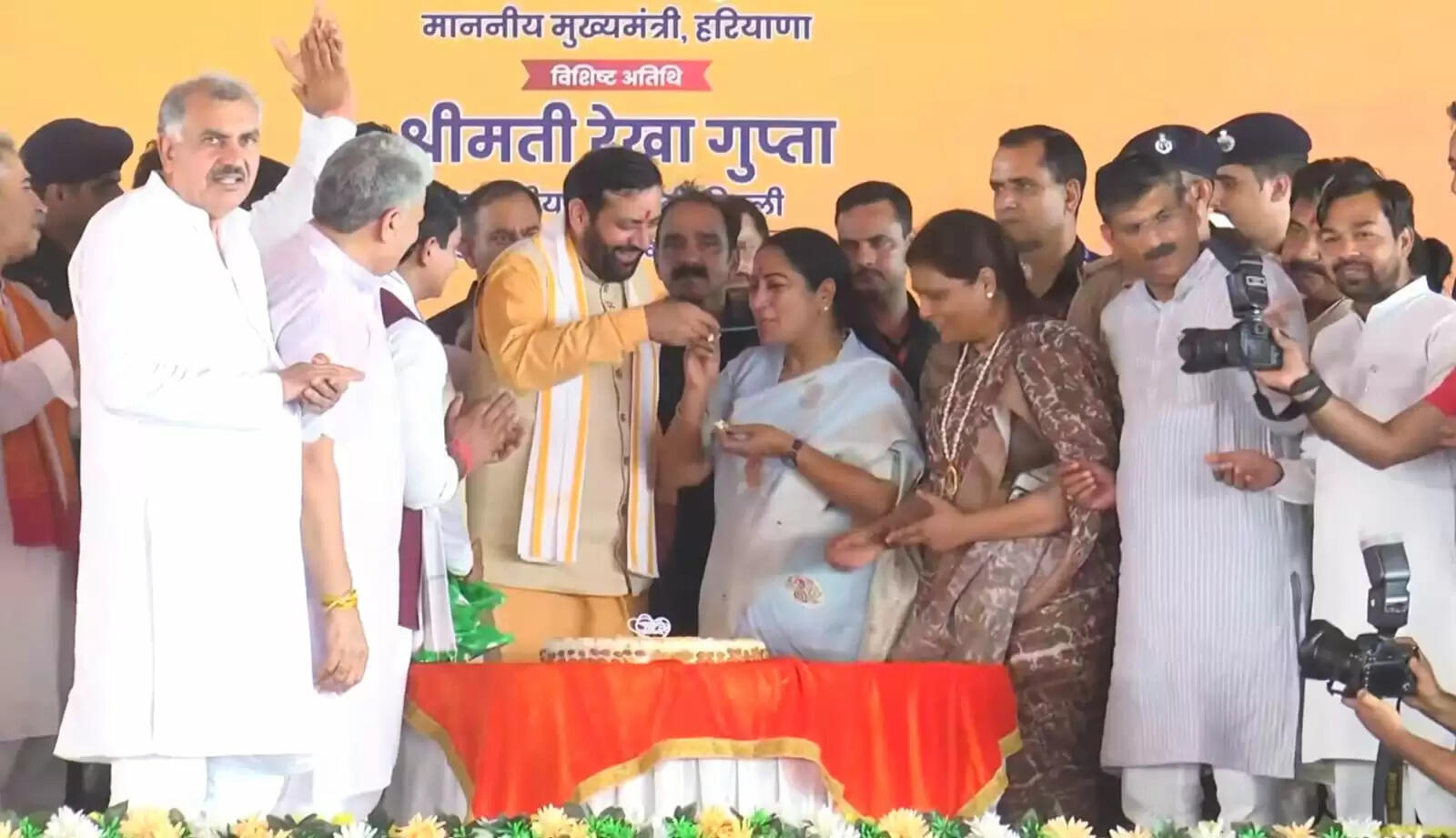 रेखा गुप्ता ने हरियाणा में मनाया जन्मदिन, बोलीं- इतना सुंदर जन्मदिन मैने दिल्ली में कभी नहीं मनाया