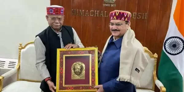 जेपी नड्डा ने हिमाचल के राज्यपाल से की शिष्टाचार भेंट
