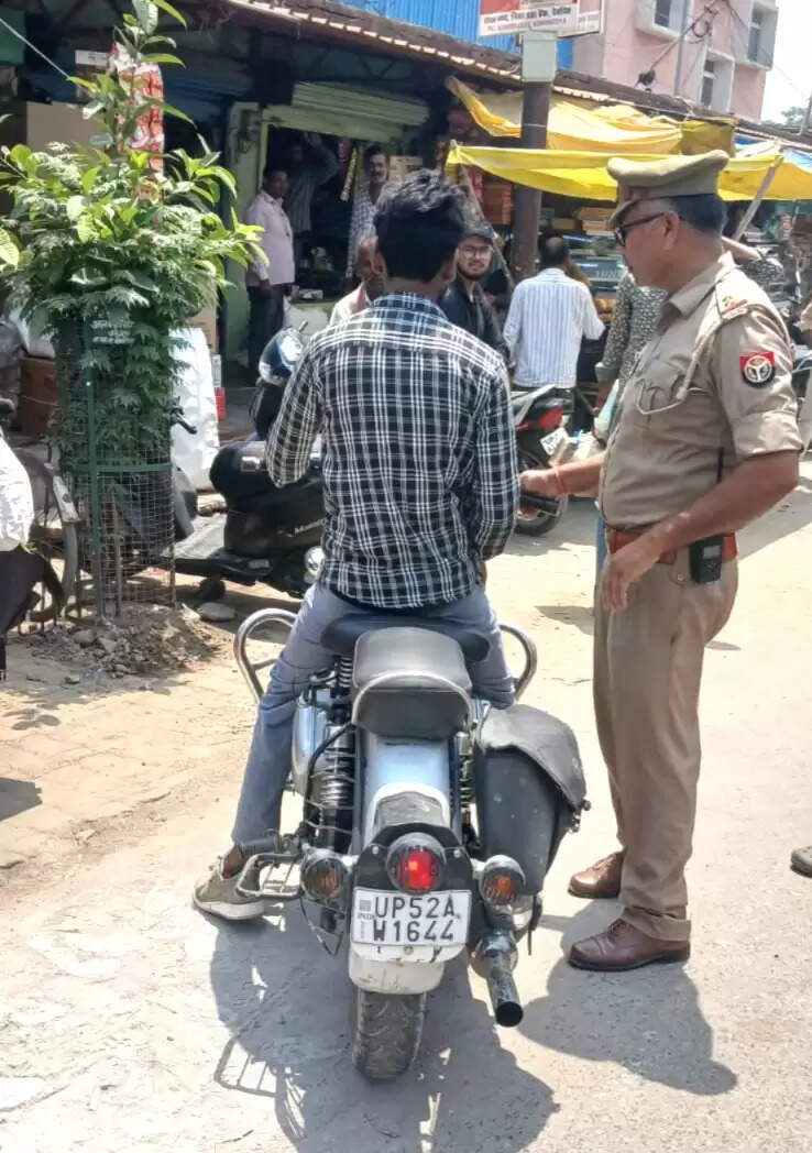 देवरिया में 73 वाहनों का ई-चालान , 5 वाहन सीज