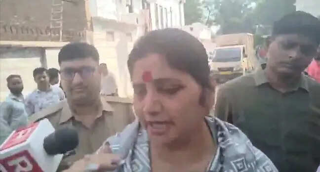 दुख की घड़ी में हम सब अपर्णा के साथ : डॉ बबीता सिंह