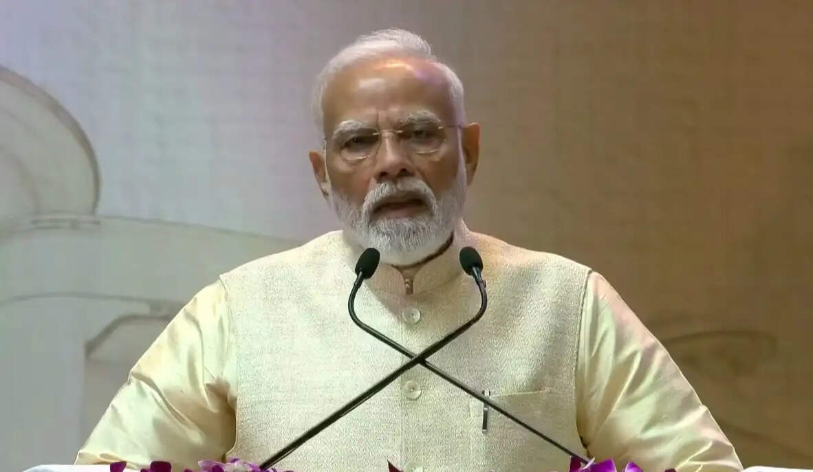 ‘इस हिंदुस्तानी ने 9/11 होने से बचा लिया’: मोदी ने कैप्टन स्मित के साहस को सराहा