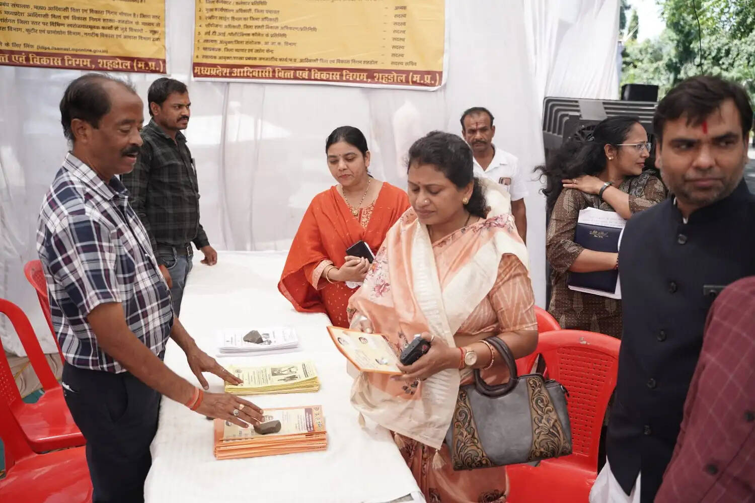 शहडोल: शासकीय योजनाएं लोगों के जीवन में ला रही हैं सकारात्मक बदलाव : विधायक मनीषा सिंह