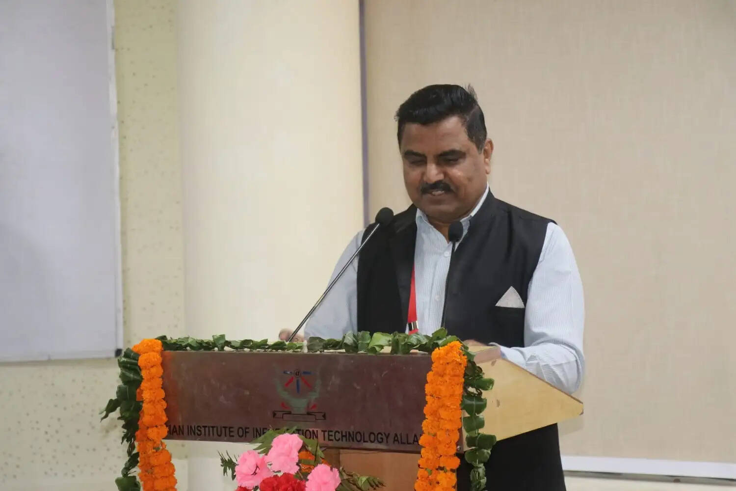 एआई के दौर में मानवीय अंतर्ज्ञान और नवाचार की भूमिका अहम : अपूर्व कुमार