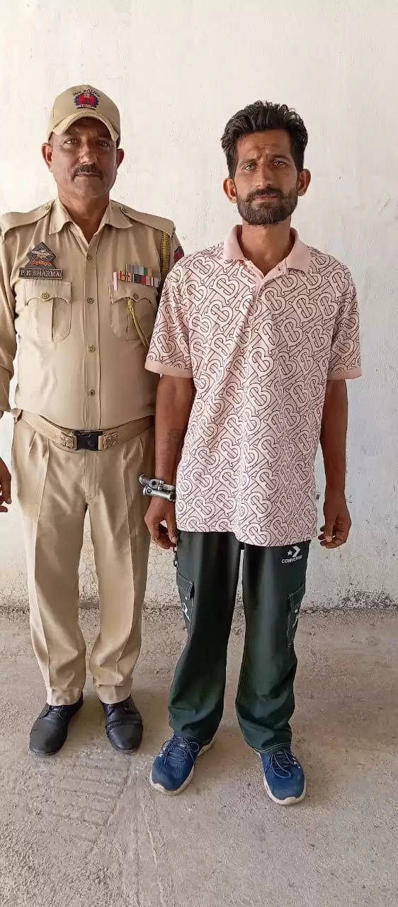 कठुआ पुलिस ने एनडीपीएस मामले में वांछित भगोड़े को किया गिरफ्तार