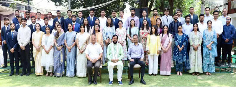 यूपीएससी उत्तीर्ण हरियाणा के अभ्यर्थी लिखेंगे भारत को विकसित राष्ट्र बनाने की पटकथा: नायब&nbsp;सैनी