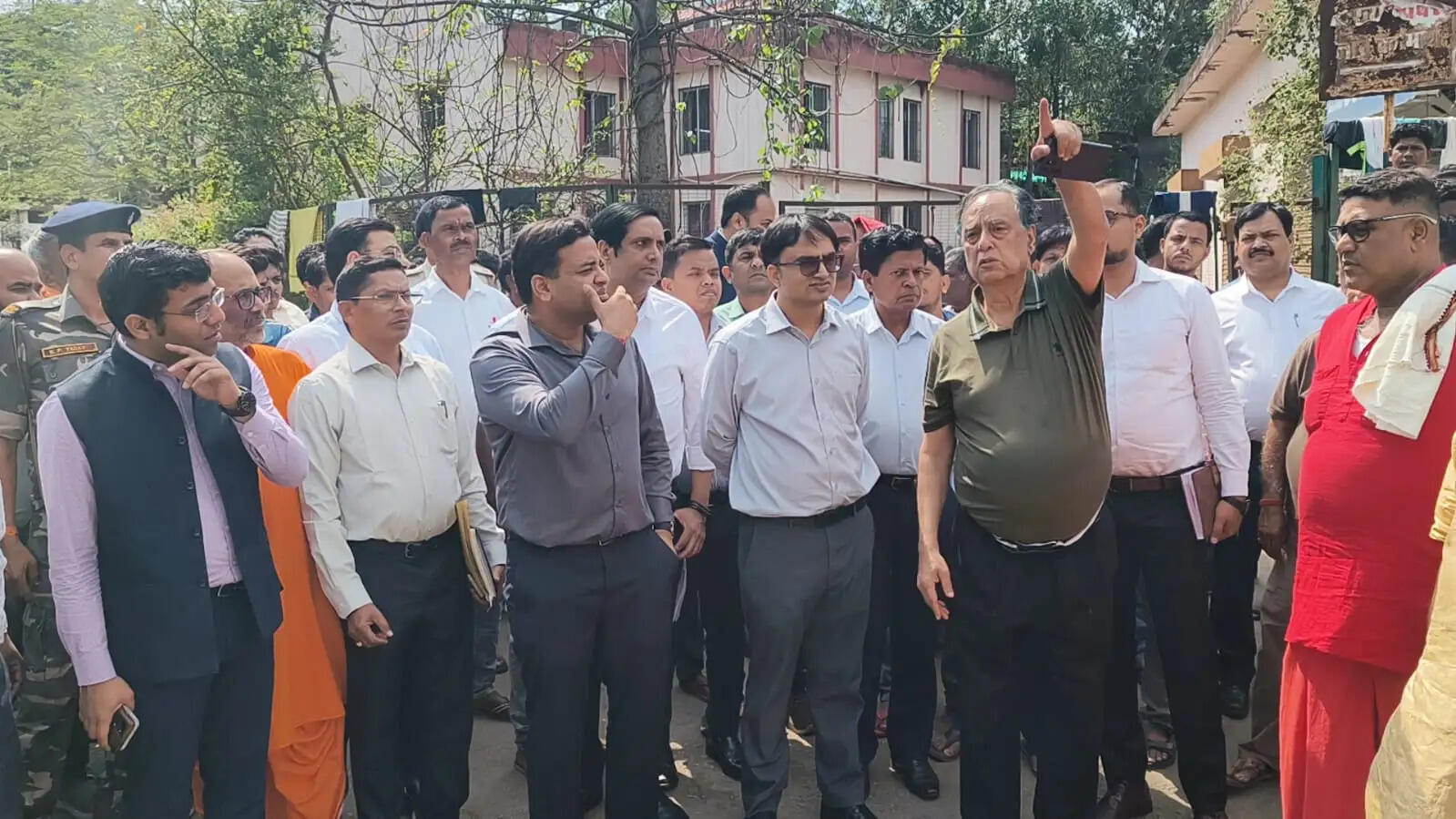 रजरप्पा की प्राकृतिक छटा से छेड़छाड़ किए बिना हो पुनर्विकास : सचिव