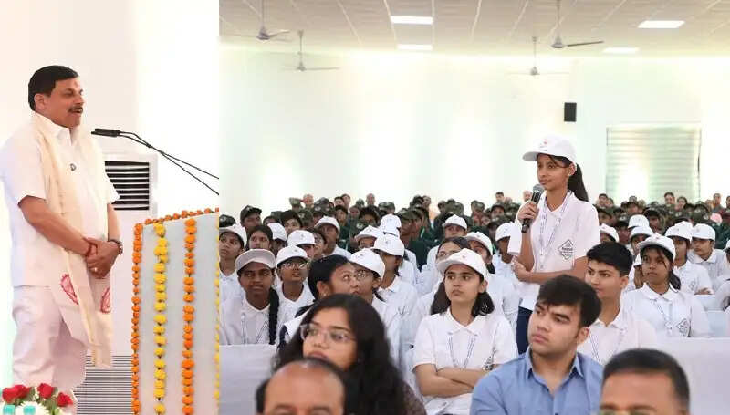 मप्रः विज्ञान मंथन यात्रा का शुभारंभ, मुख्यमंत्री ने निभाई शिक्षक की भूमिका, भावी वैज्ञानिकों से किया संवाद