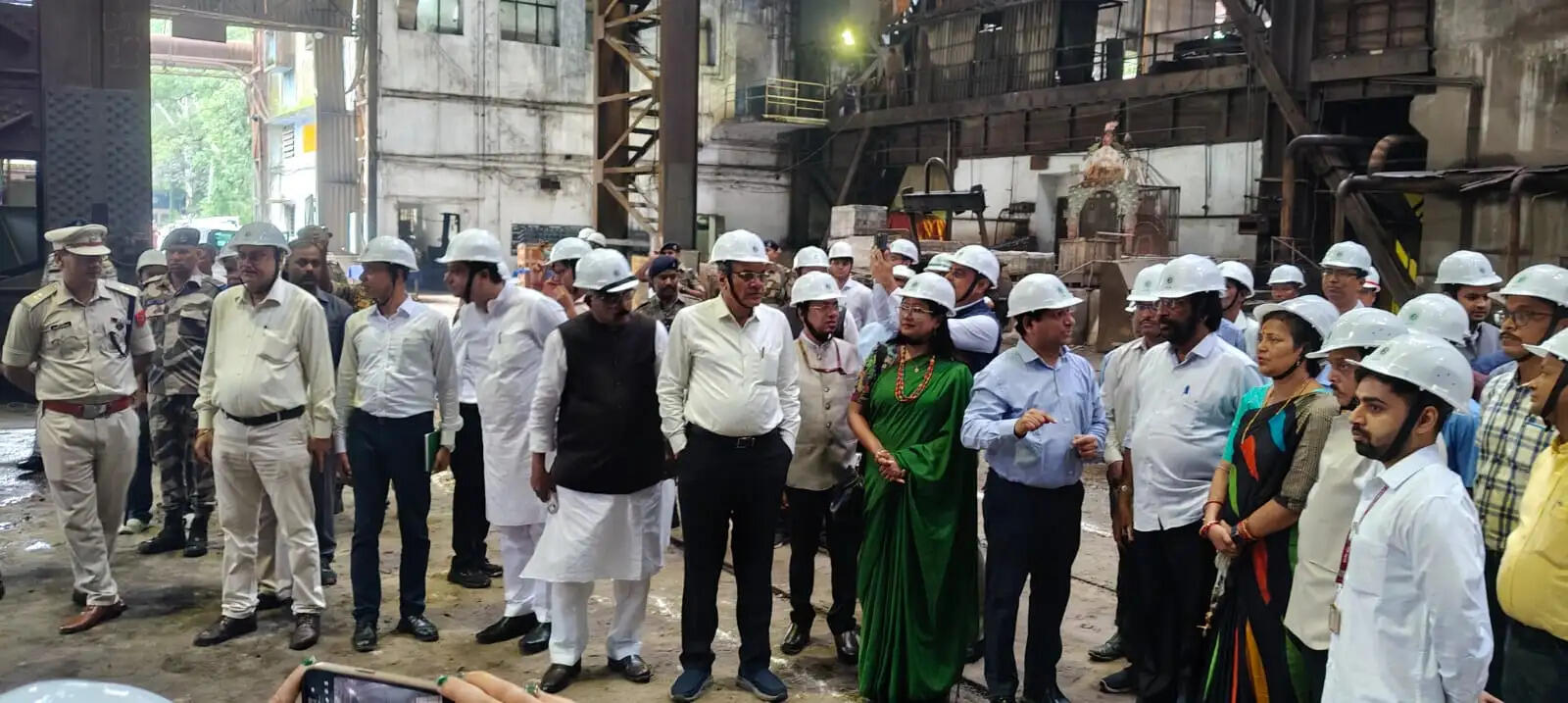 संसदीय समिति ने एचईसी प्लांट का किया निरीक्षण, कर्मियों को हर माह वेतन दिलाने का दिया आश्वासन