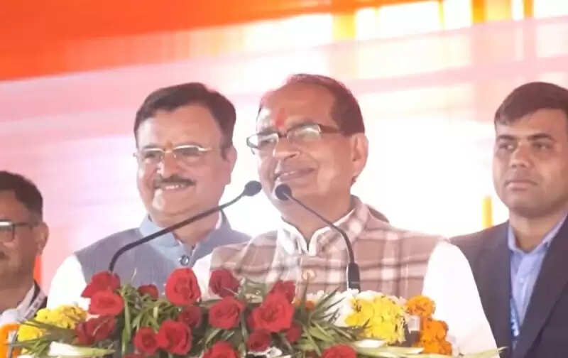 सरकार का उद्देश्य, कोई भी बच्चा आर्थिक कमजोरी के कारण गुणवत्तापूर्ण शिक्षा से न रहे वंचितः शिवराज सिंह