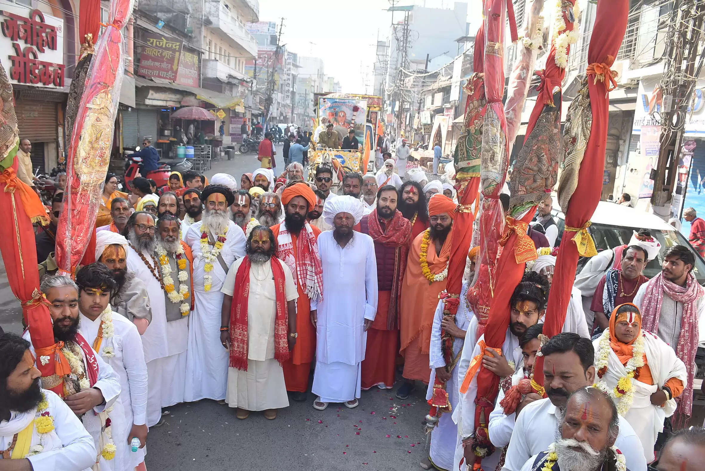 उज्जैनः रामानन्दाचार्य महाराज के प्राकट्य महोत्सव में निकली शोभायात्रा