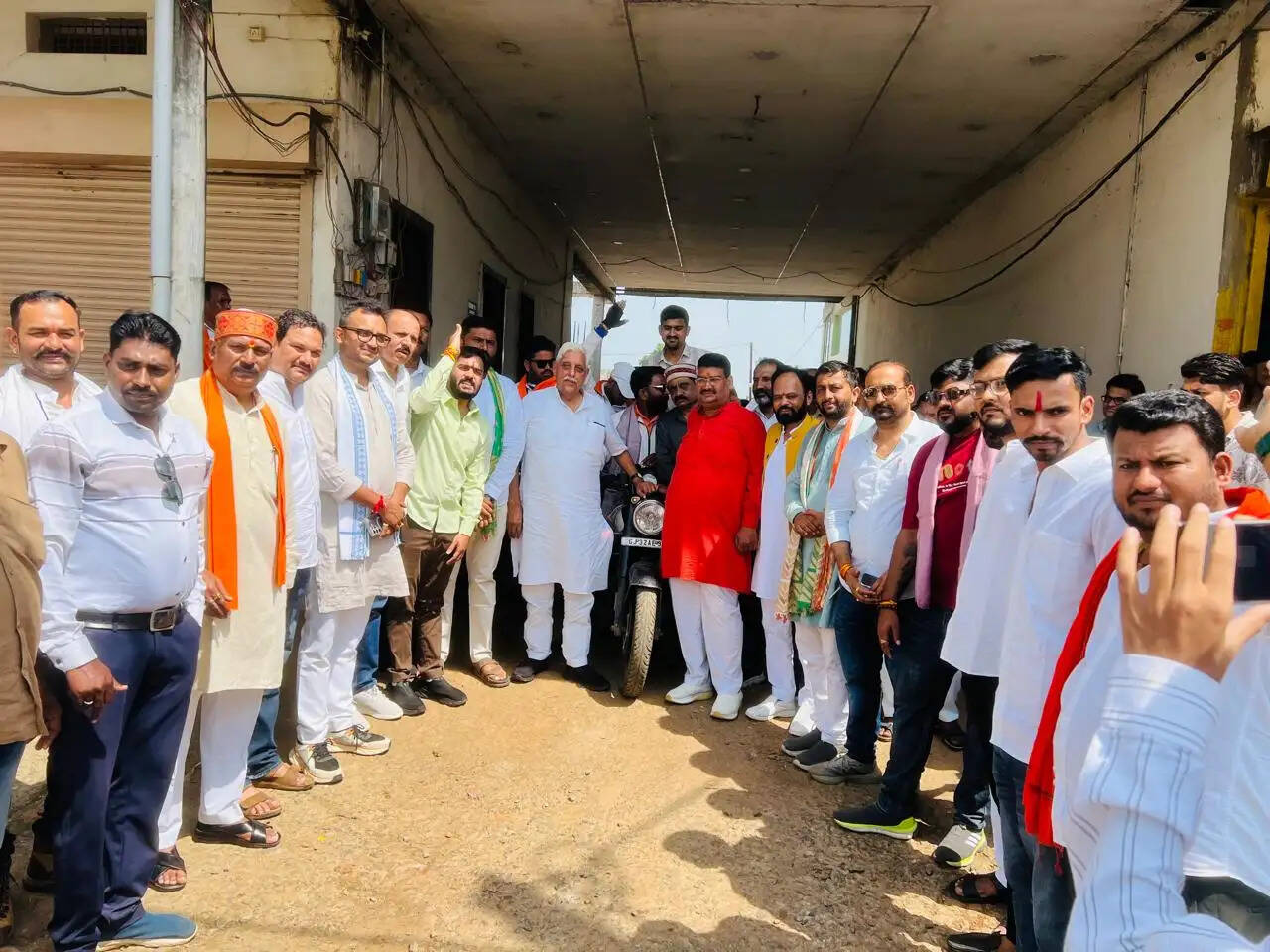 भाजयुमो ने निकाली बाइक रैली, सेवा संकल्प अभियान के तहत हुए कई कार्यक्रम
