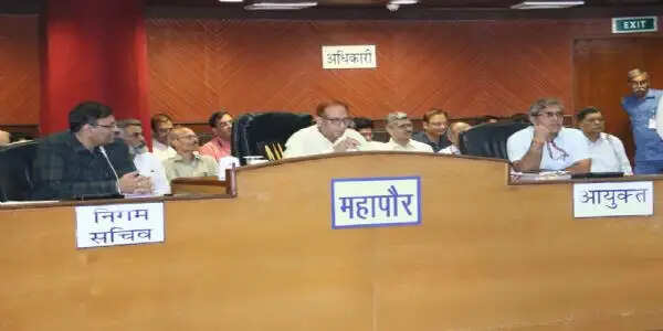 महापौर ने भवन नियमितीकरण प्रक्रिया को किया सरल, 105 वर्ग मीटर तक के भवनों में निरीक्षण की बाध्यता समाप्त