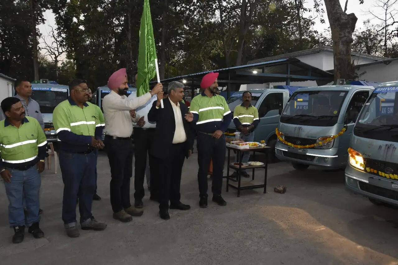 बालको ने विश्व पृथ्वी दिवस पर अपशिष्ट प्रबंधन के लिए उपलब्ध कराएं इलेक्ट्रिक वाहन