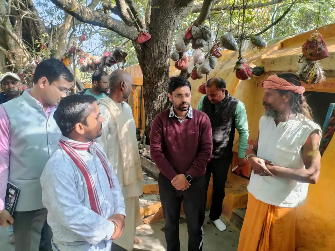 अनूपपुर: रामवन पथ गमन मार्ग में शामिल जिले के धार्मिक स्थल सीतामढ़ी का कलेक्टर ने लिया जायजा