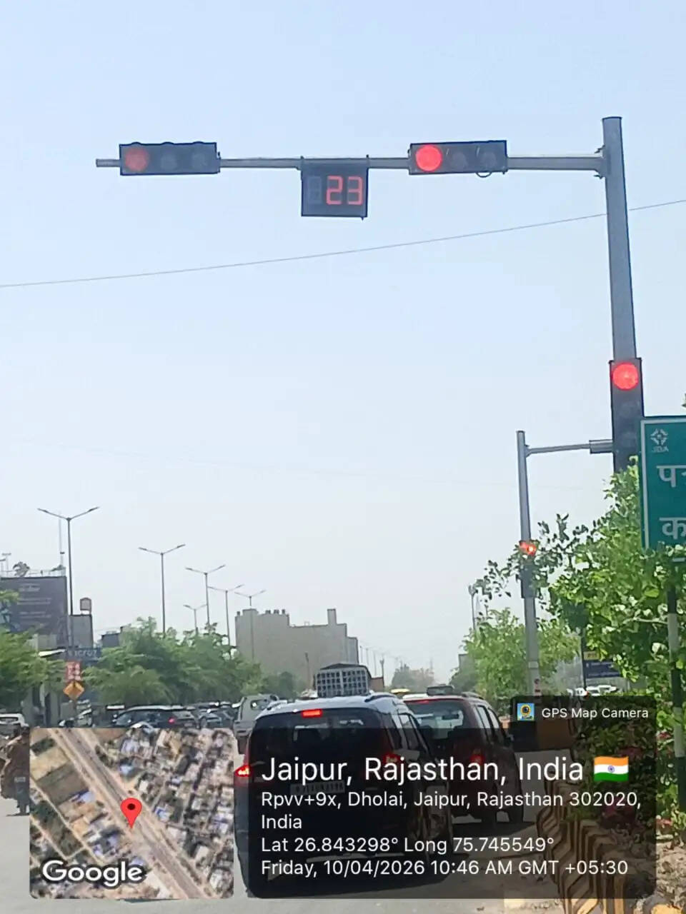 अब लाइट के रंग में रंगा नजर आएगा ट्रेफिक पोल, डेढ कराेड़ की लागत से 40 पाेल पर लगेगी एलईडी स्ट्रीप