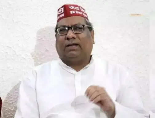 मंत्री संजय निषाद का अखिलेश यादव पर  तीखा हमला, कहा -मुगलों के लाए धर्म के आधार पर आरक्षण नहीं दिया जा सकता