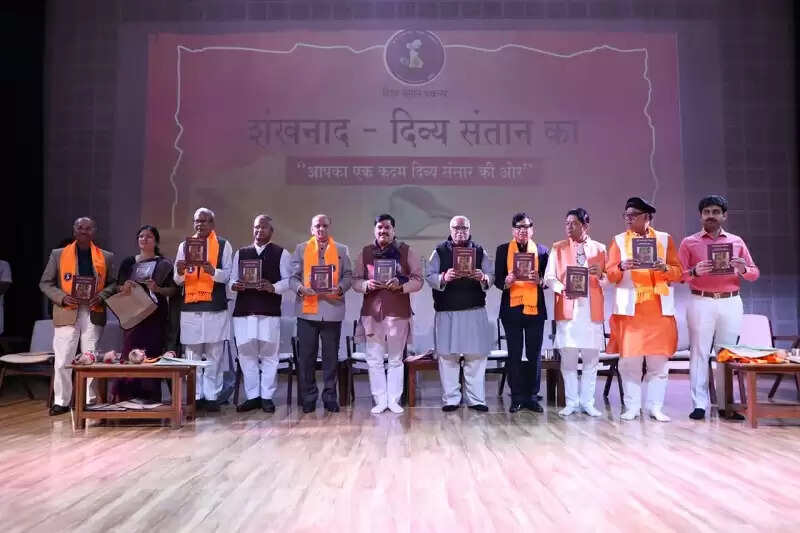 भारत “सुपर राष्ट्र” बनकर जीवन के विविध क्षेत्रों में दुनिया को दिखाएगा सही दिशा : भैयाजी जोशी