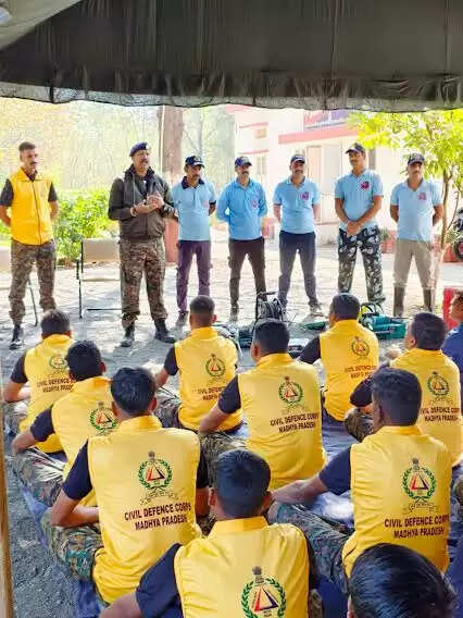 मंदसौरः जिला सिविल डिफेंस बल का प्रशिक्षण सत्र सम्पन्न