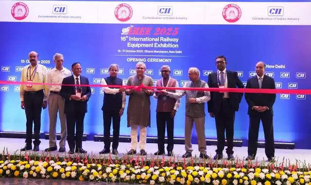 रेल मंत्री ने भारत मंडपम में एशिया की सबसे बड़ी रेलवे प्रदर्शनी ‘आईआरईई 2025’ का किया उद्घाटन