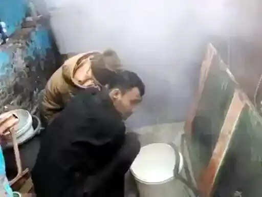 फरीदाबाद : शार्ट सर्किट से लगी आग में लाखों की नकदी जली