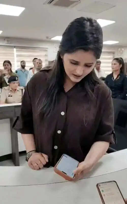 भोजपुरी सिंगर पवन सिंह को हरियाणा महिला आयोग से राहत