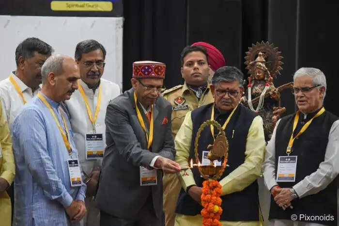 शिक्षा में संस्कारों का समावेश जरूरी, शिक्षक चयन प्रक्रिया में हो सुधार : गुलाब चंद कटारिया