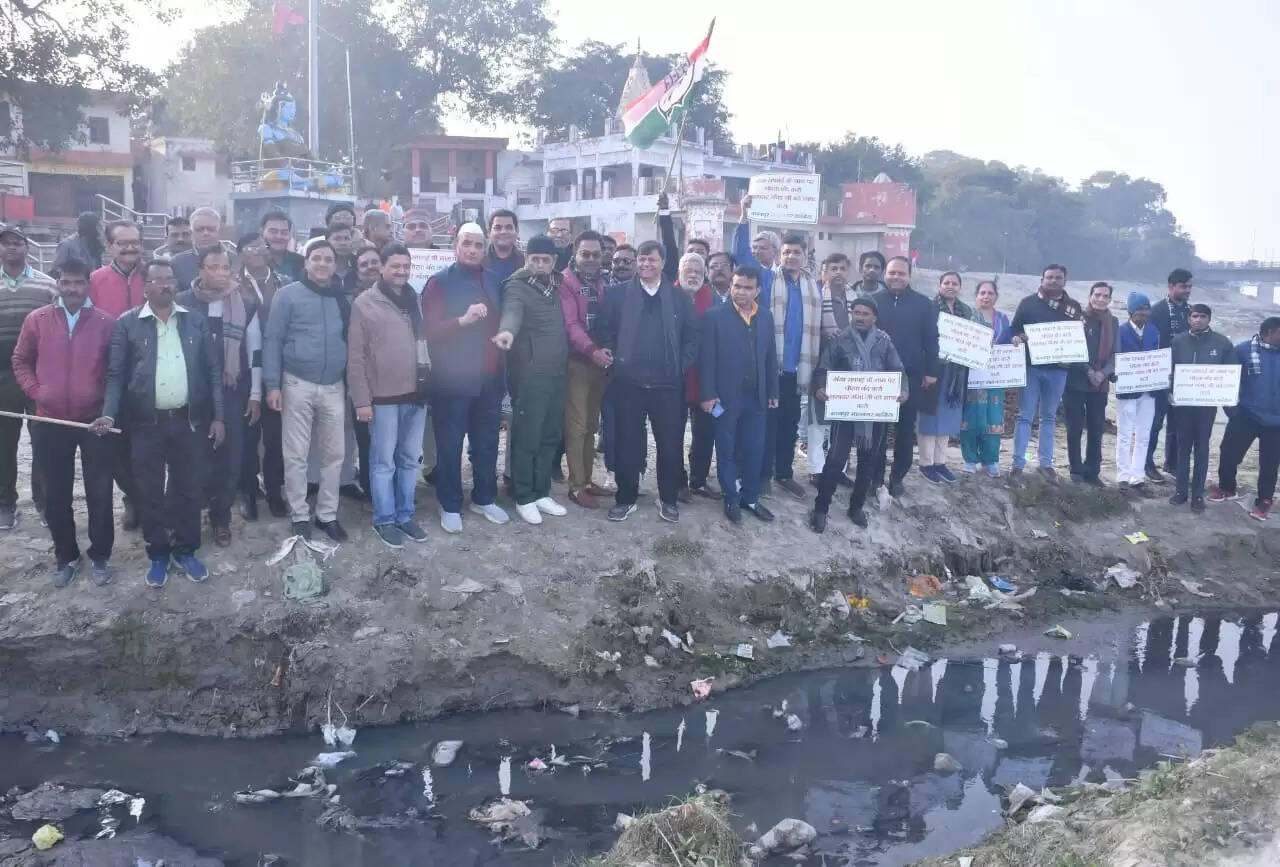 गंगा का पानी बना जहर, डॉल्फिन की मौत ने खोली नमामि गंगे की पोल : पवन गुप्ता