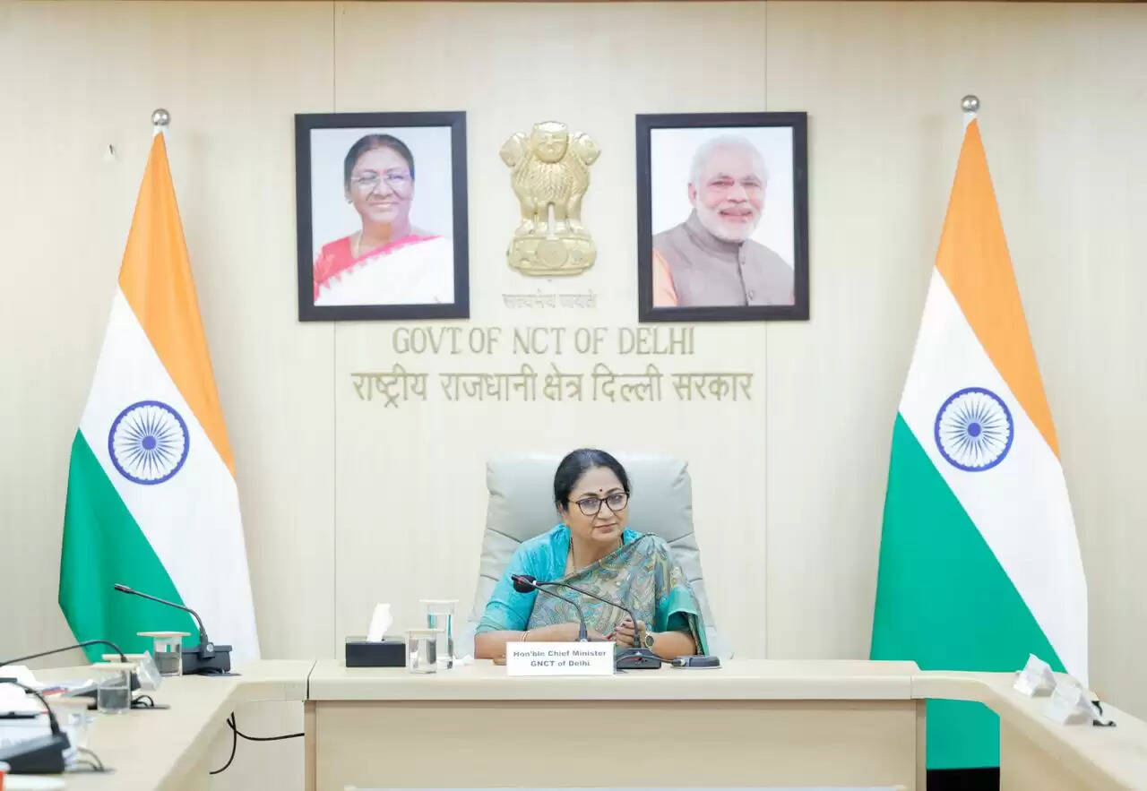 ‘दिल्ली सेमीकंडक्टर नीति’ का ड्राफ्ट बनना शुरू : रेखा गुप्ता