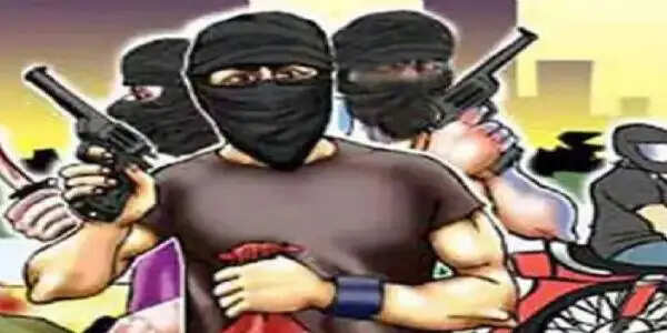 बीआईटी के दो पेट्रोल पंप में डकैती, जांच में जुटी पुलिस