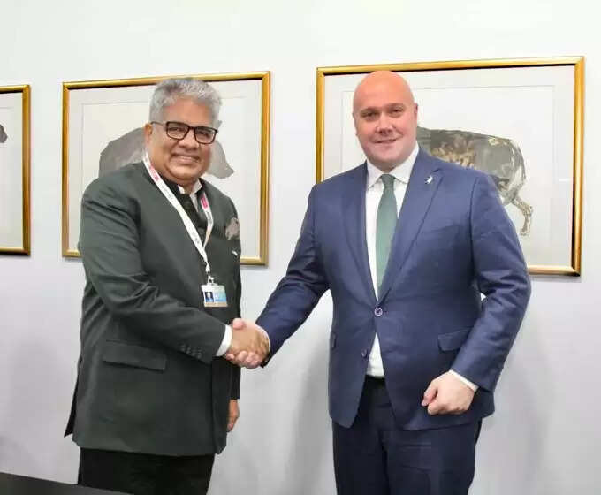 जलवायु परिवर्तन से निपटने के लिए सहयोग, समन्वय और प्रतिबद्धता जरूरीः भूपेंद्र यादव